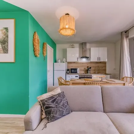 Lägenhet Superbe : Parking Gratuit + Fibre Wifi + Balcon *