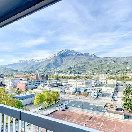 Superbe : Parking Gratuit + Fibre Wifi + Balcon *