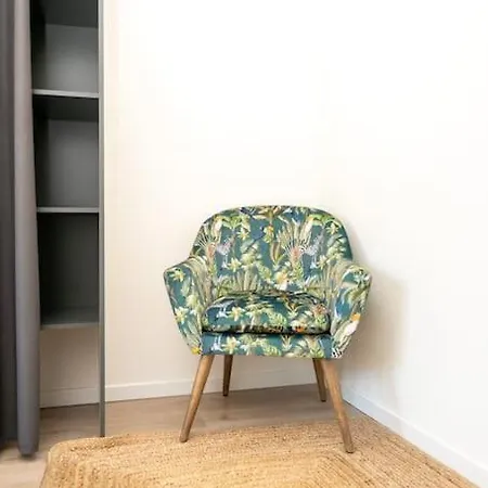 Lägenhet Superbe : Parking Gratuit + Fibre Wifi + Balcon