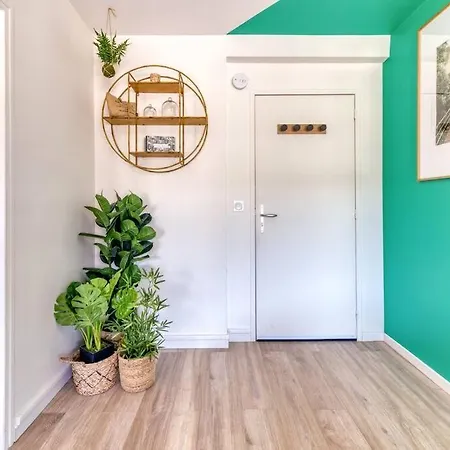 Superbe : Parking Gratuit + Fibre Wifi + Balcon *