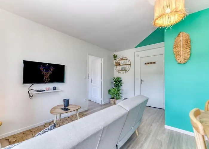 Superbe : Parking Gratuit + Fibre Wifi + Balcon *